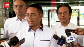 VIDEO: Isu Jokowi Jadi Ketua Dewan Pembina Golkar, Ini Respons Istana