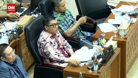 VIDEO: DPR Ubah Putusan MK soal Ambang Batas Pencalonan Pilkada