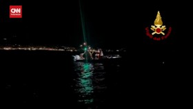 VIDEO: Pencarian Korban Kapal Pesiar Karam di Italia Terus Berlanjut