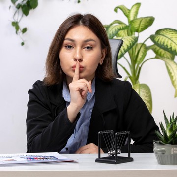 4 Zodiak yang Paling Suka Mengatur Hidup Orang Lain, Niat Baik tapi Kadang Bikin Kesal!