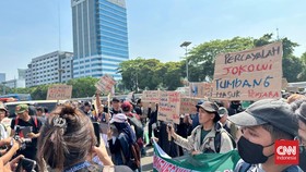 Jalur Alternatif Imbas Demo Darurat Indonesia di DPR dan MK