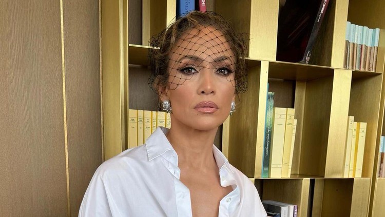 Jennifer Lopez