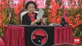 Megawati Minta Pemerintah Resmikan Lagu Indonesia Raya 3 Stanza