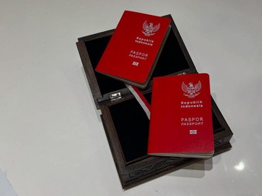 img-title Ini Lo Perbedaan Paspor Indonesia Lama Vs Baru, Desain hingga Keuntungannya