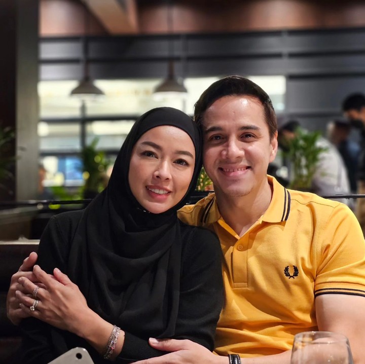 <p>Pernikahan Rio dan Aureli selalu terlihat harmonis dan jauh dari gosip miring. Padahal, keduanya sudah menjalin hubungan rumah tangga selama hampir 17 tahun. (Foto: Instagram @rio.stokhorst)</p>