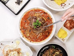 Slurpp! 5 Jjampong Seafood dan Daging yang Pedas Gurih Ada di Sini