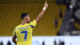 FOTO: Gol Spektakuler Ronaldo Selamatkan Al Nassr vs Al Raed