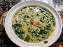 Resep Bubur Manado Sederhana yang Enak dan Gurih, Yuk Buat di Rumah!