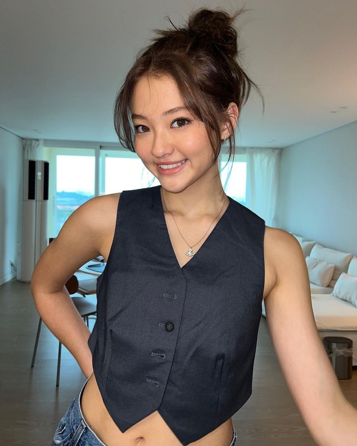 Calon idol dengan nama panjang Ella Gross ini telah memantapkan karirnya di industri hiburan dengan mulai bergabung dengan agensi yang menaunginya sekarang sejak menginjak 10 tahun untuk fokus mengasah bakatnya./ Foto: instagram.com/ellagross