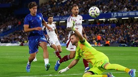 Gagal Cetak Gol ke Gawang Kosong, Marc Guiu Dihujat Fans Chelsea