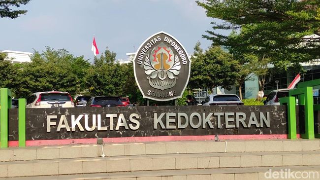 Daftar Perguruan Tinggi dengan Jurusan Kedokteran Terbaik di Indonesia 2025