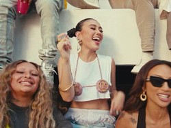Party In Bali Agnez Mo Trending Nomor 1 di iTunes Indonesia