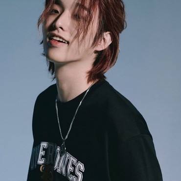 Mengenal Sosok eaJ Park Penyanyi Korea yang Ikut Suarakan Peringatan Darurat RI