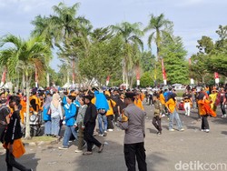 Mahasiswa Kesal Tak Ditemui Anggota DPRD Jambi Saat Aksi, Ini Kata Sekwan