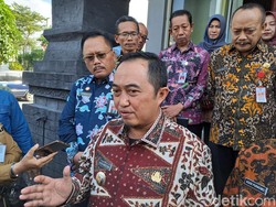 2 Pejabat Disdikbud Jombang Dicopot Buntut Video Mesra, Ini Penggantinya