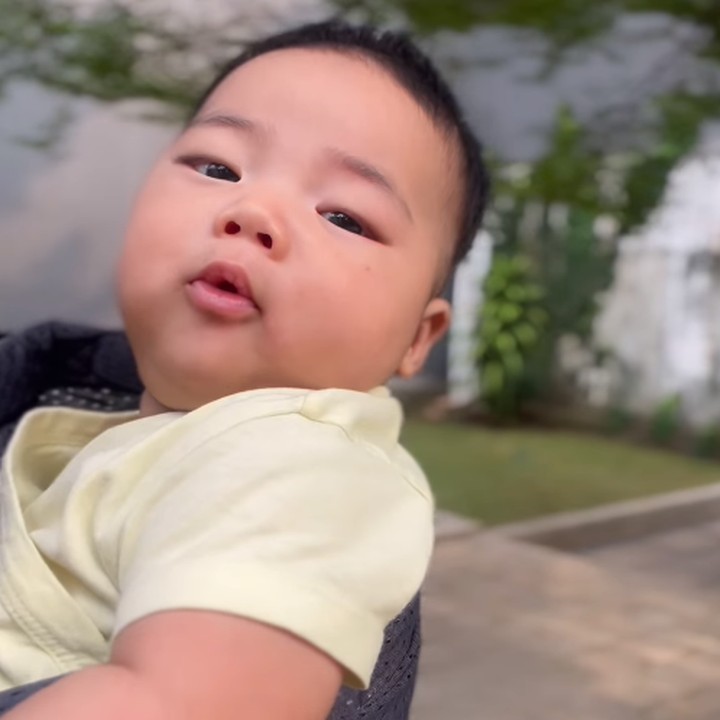 <p>Banyak netizen yang gemas dengan sosok Zayd. Tidak sedikit dari mereka yang mengatakan Zayd sangat tampan dan akan menjadi calon atlet. (Foto: Instagram: @lindswell_k)</p>