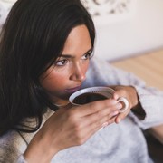 Minuman No.1 yang Bisa Membantu Empaskan Lemak Perut, Rekomendasi Ahli Gizi!