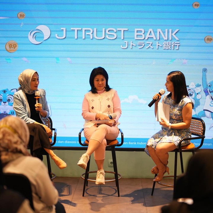 <p>HaiBunda bersama J TRUST Bank kembali menggelar Talkshow bersama para Bunda member HaiBunda Squad. Talkshow yang bertajuk 'Menabung dari Kecil Merdeka di Masa Depan' ini diselenggarakan di Habitate, Kuningan, Jakarta Selatan, pada Sabtu (24/8/24). (Foto: Atmaja Kurniawan/ HaiBunda)</p>