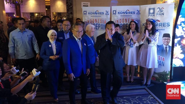 Presiden terpilih Prabowo Subianto menghadiri aktivitas penutupan Kongres ke-VI PAN di Ballroom Hotel Kempinski, Jakarta, Sabtu (24/8) malam.