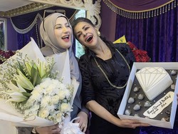 Tasyi Athasyia Rayakan Besar-besaran Ultah ke-60 Ibunda, Habiskan Dana Segini