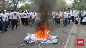 Sejumlah Orang Gelar Aksi Desak Muktamar PKB di Bali Dibubarkan