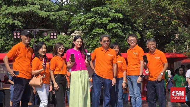 Bank Mega memastikan teknologi pembayaran Tap to Pay dengan ponsel lewat aplikasi mobile banking M-Smile juga bisa digunakan di luar negeri.