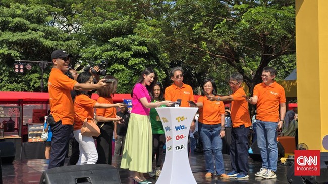 Bank Mega resmi meluncurkan teknologi pembayaran Tap to Pay dengan ponsel melalui aplikasi mobile banking M-Smile.