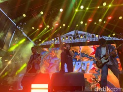 Nidji Ajak Nostalgia Penonton Konser WJF 2024