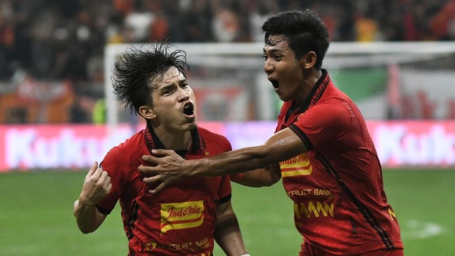 Jelang big match, Persib Bandung dan Persija Jakarta sama-sama tetap belum garang di awal Liga 1 musim ini.