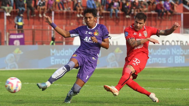 Persik Kediri mengalahkan Dewa United dengan skor 3-2 pada pekan kedelapan Liga 1 di Stadion Pakansari, Bogor, Kamis (17/10) sore WIB.