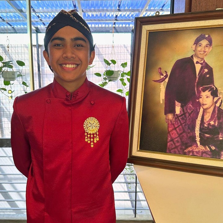 <p>Banyak netizen yang juga memuji ketampanan Armand dan Alvy nih, Bunda. Bahkan, tidak sedikit netizen yang bersedia menjadi menantu Susi, lho. (Foto: Instagram: @susipudjiastuti115)</p>