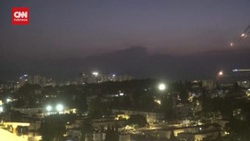 VIDEO: Penampakan Perang Israel-Hizbullah Saling Tembak Roket-Drone