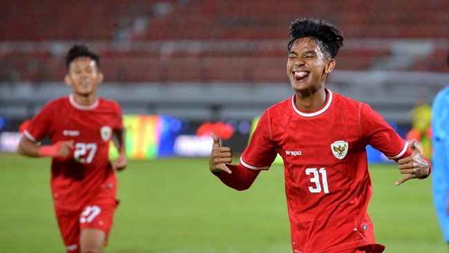 Sebanyak 23 pemain masuk ke dalam daftar pemain Timnas Indonesia U-17 untuk menjalani Kualifikasi Piala Asia U-17 2025.