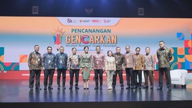 Pegadaian Raih Penghargaan Program Literasi Finansial Terbaik dari OJK