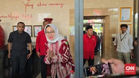 Berbaju Merah, Airin Tiba di Markas PDIP Jelang Pengumuman Megawati