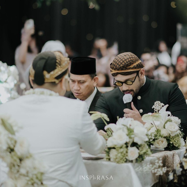 <p>Ia pun menyatakan perasaan haru setelah sang putri menemukan pujaan hatinya. "Gadis kecilku, kau telah pergi dan mencuri hatiku dan menjadikannya milikmu," sambungnya. (Foto: Instagram@t_orasudi_ro/@inspirasapictures)</p>