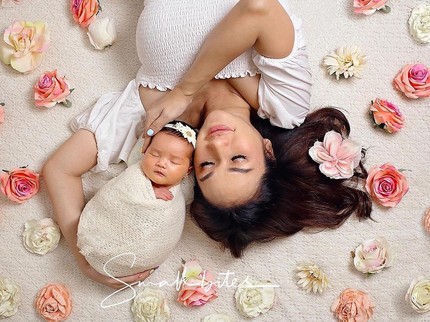 7 Potret Baby Luv Anak Kedua Tengku Dewi Putri Difoto Bertema Barbie & Mermaid