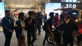 Demo Semarang Ricuh, Peserta Aksi Lari Masuk ke Mal Paragon