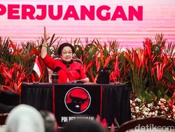 Megawati Klaim Bereskan Utang IMF Peninggalan Soeharto