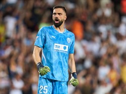 Tekad Mamardashvili Geser Posisi Alisson Becker
