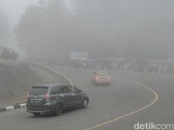 Ada Penertiban Kios Ilegal, Arus Lalin dari Cianjur ke Puncak Dialihkan