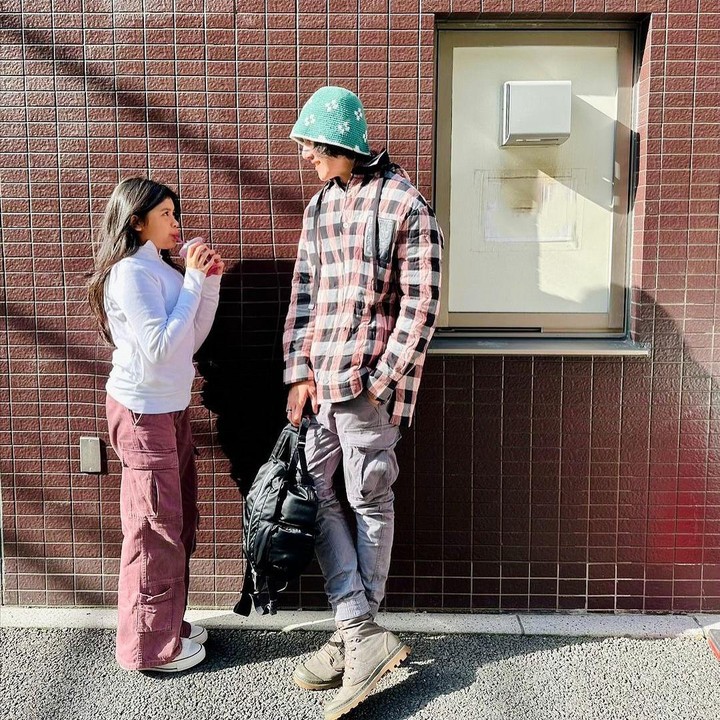 <p>Mengintip dari laman Instagram Vino, Jizzy terlihat sangat dekat dengan sang Ayah, nih. Keduanya pun kerap mengabiskan waktu bersama. (Foto: Instagram: @vinogbastian__)</p>