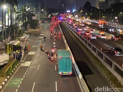 Massa Demo di DPR Bubar, Jalan Gatot Subroto Kembali Dibuka