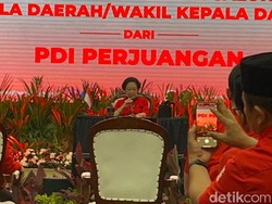 Megawati: Kalau Nggak Mau Nurut, Out