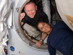 SpaceX Akan Bawa Pulang 2 Astronaut yang Terdampar di ISS pada 2025
