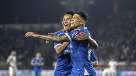Dimas Drajad Cetak Gol Epik, Persib Unggul 1-0 Menit ke-38