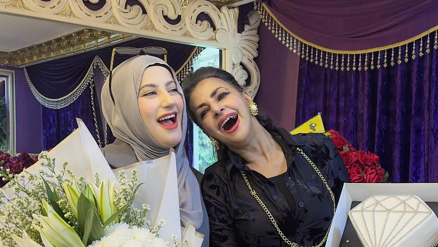 Ulang Tahun Ibunda Tasyi Athasyia