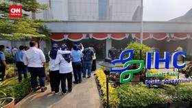 VIDEO: Kebakaran di Lantai 4 RSPP Jaksel, Pasien Dievakuasi