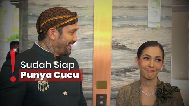 Mieke Singgung Cucu, Tora Sudiro: Bangun Tidur Lihat Nenek-nenek