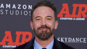 Ben Affleck Jadi Sukarelawan Bantu Korban Kebakaran LA di Pengungsian